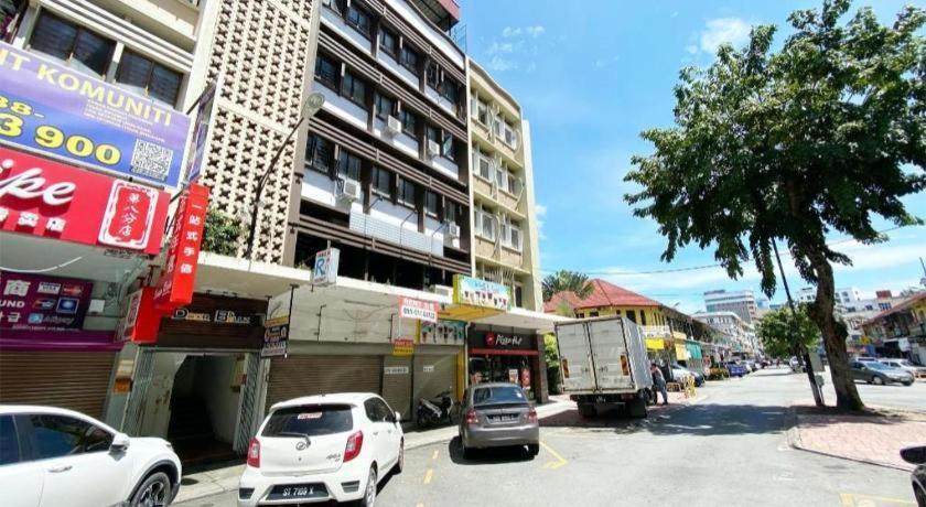 Hotel Oyo 89398 Doorbellz Kota Kinabalu Zewnętrze zdjęcie