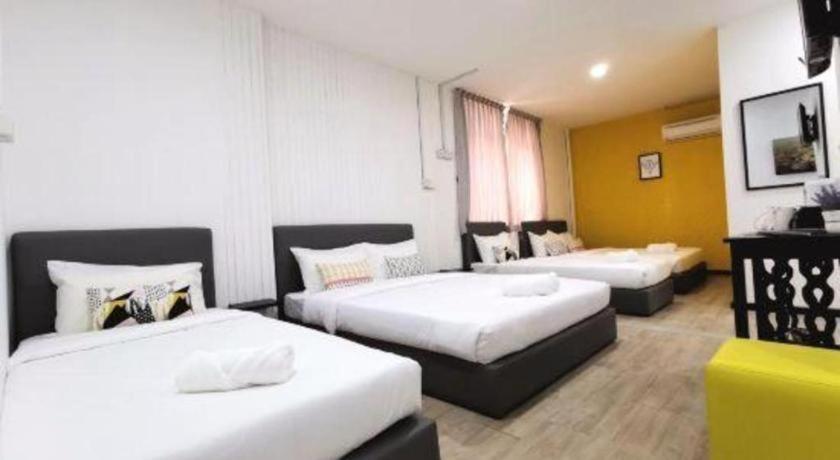 Hotel Oyo 89398 Doorbellz Kota Kinabalu Zewnętrze zdjęcie