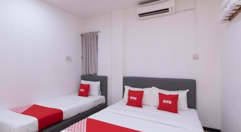 Hotel Oyo 89398 Doorbellz Kota Kinabalu Zewnętrze zdjęcie