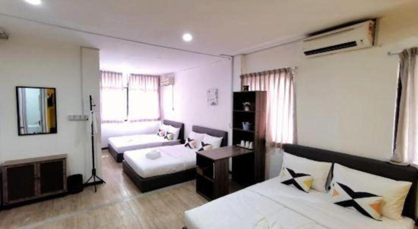 Hotel Oyo 89398 Doorbellz Kota Kinabalu Zewnętrze zdjęcie