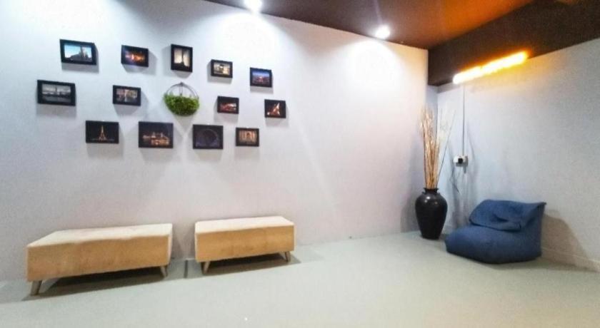 Hotel Oyo 89398 Doorbellz Kota Kinabalu Zewnętrze zdjęcie